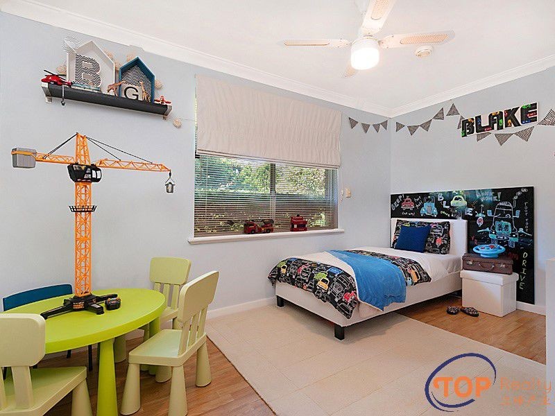 4 Silvertop Terrace, Willetton WA 6155