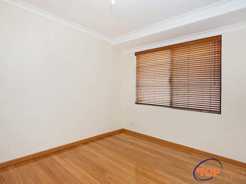 8 Woodside Loop, Beckenham WA 6107