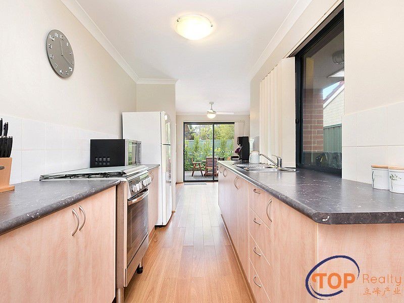 4/184 Bartram Road, Atwell WA 6164