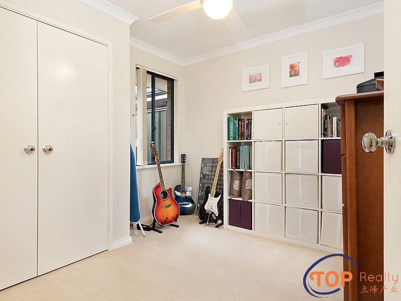 4/184 Bartram Road, Atwell WA 6164