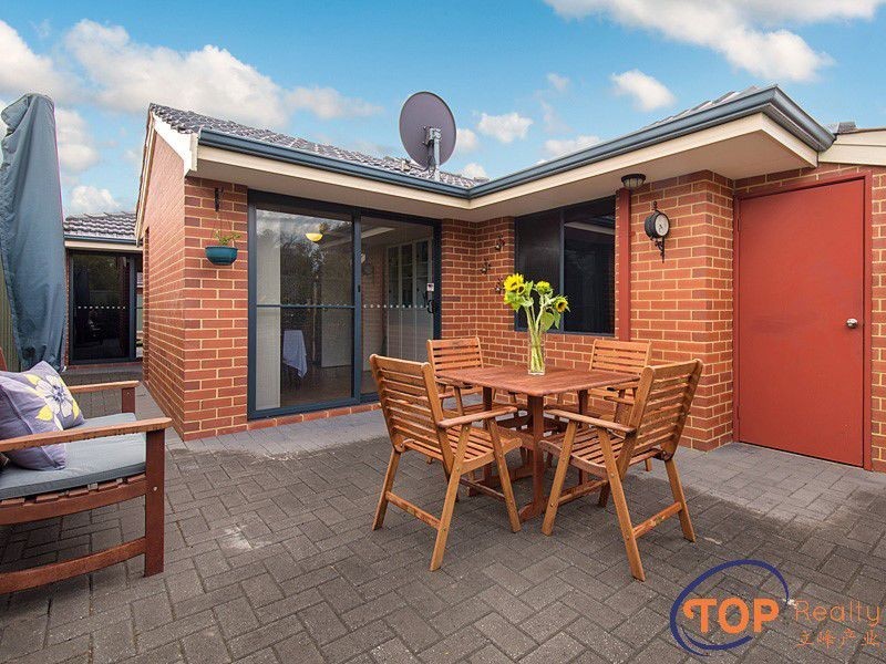 4/184 Bartram Road, Atwell WA 6164