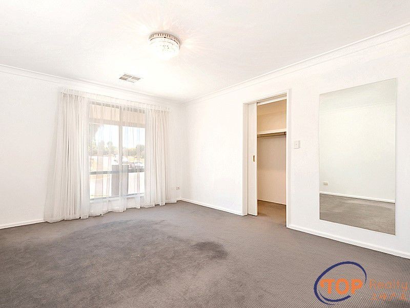 2 Athel Court, Leeming WA 6149