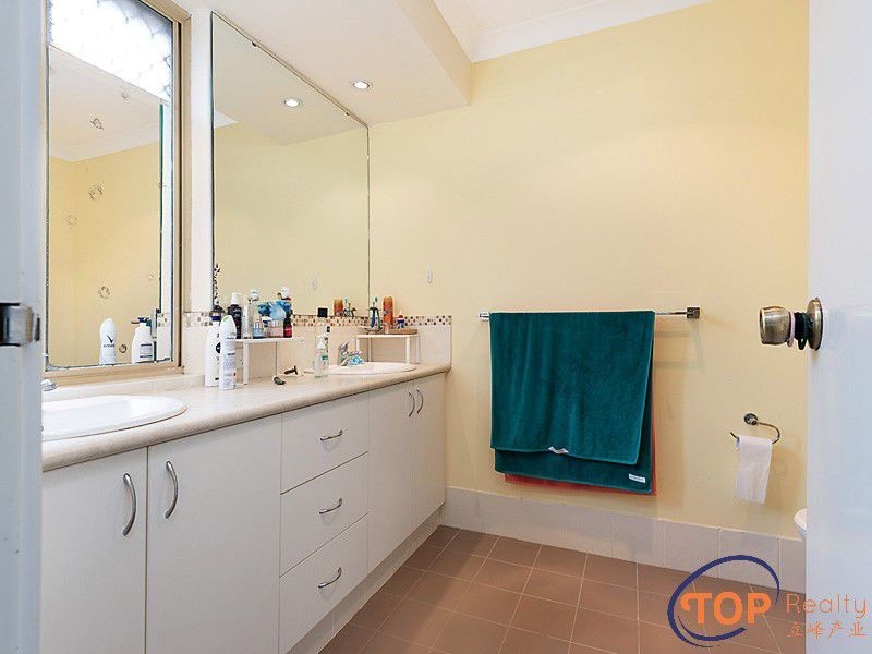 71 Casserly Drive, Leeming WA 6149