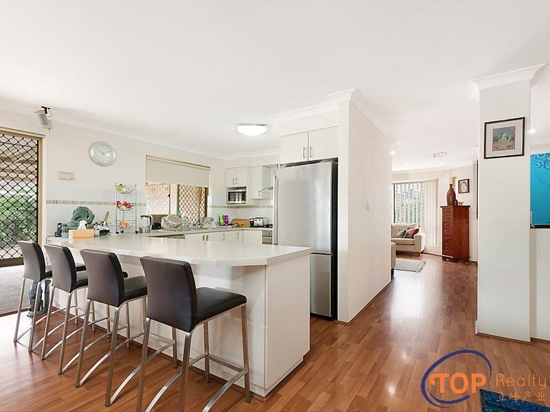 71 Casserly Drive, Leeming WA 6149