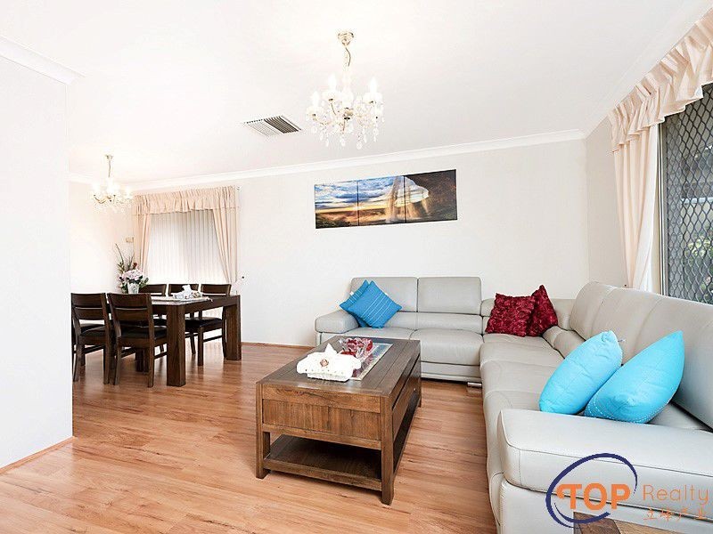 17 Hawkesbury Drive, Willetton WA 6155