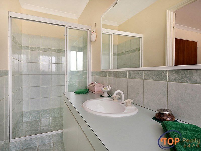 2 Gloucester Court, Willetton WA 6155