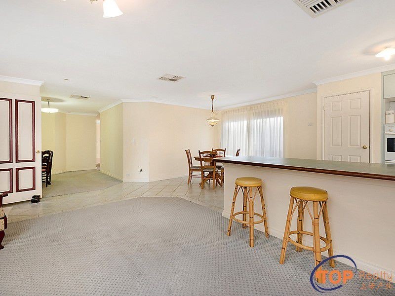 2 Gloucester Court, Willetton WA 6155