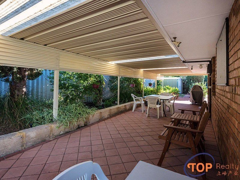 2 McKivett Crescent, Leeming WA 6149