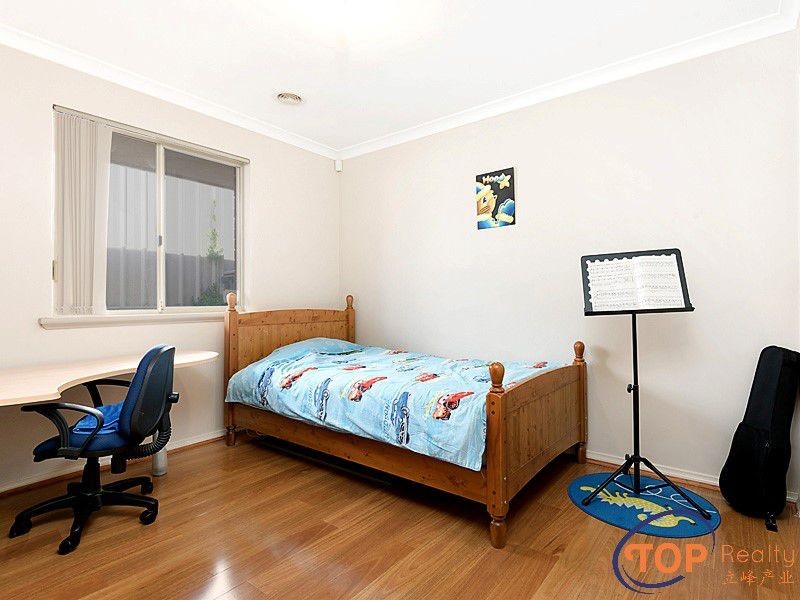 8 Spyglass Circle, Canning Vale WA 6155