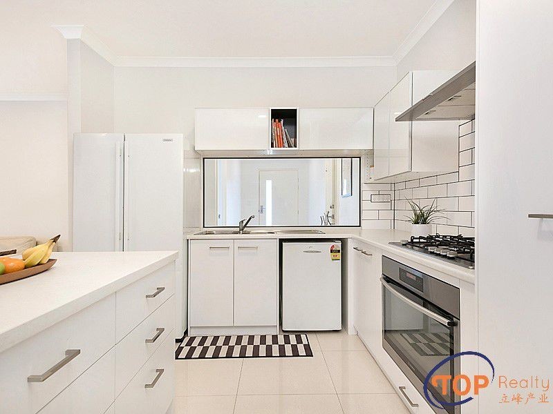 11A Hooson Way, Wilson WA 6107