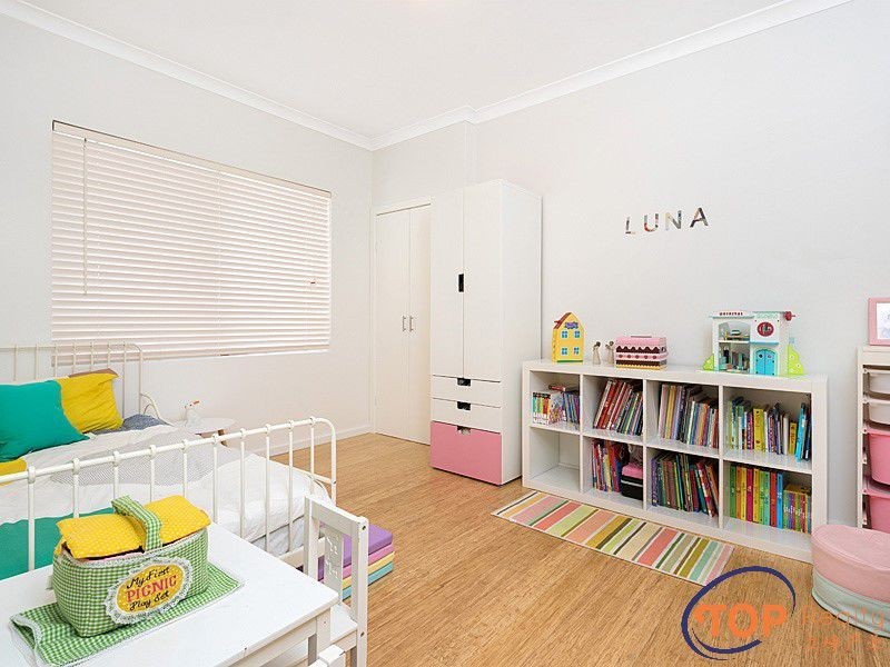 11A Hooson Way, Wilson WA 6107