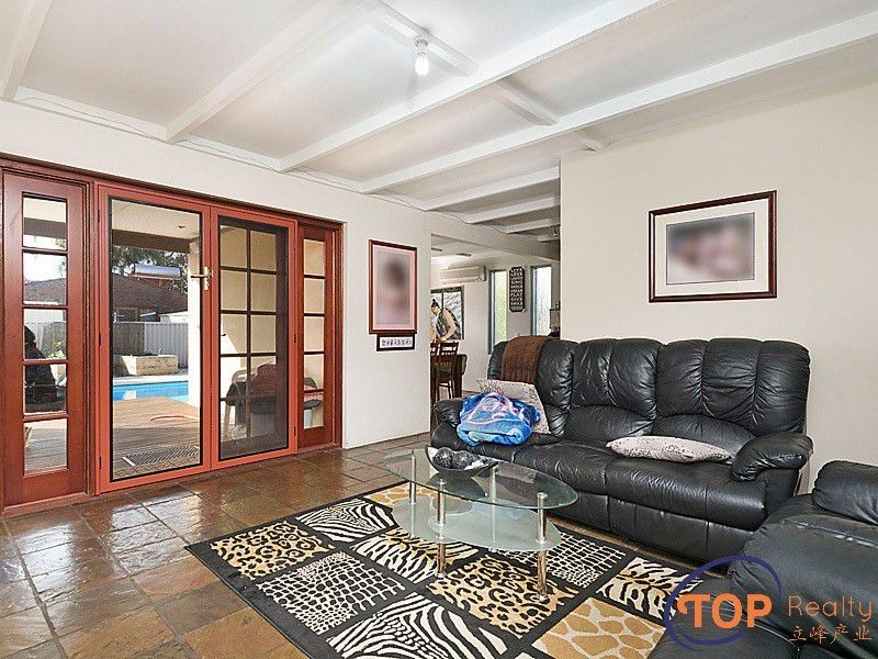 8 Paperbark Drive, Willetton WA 6155