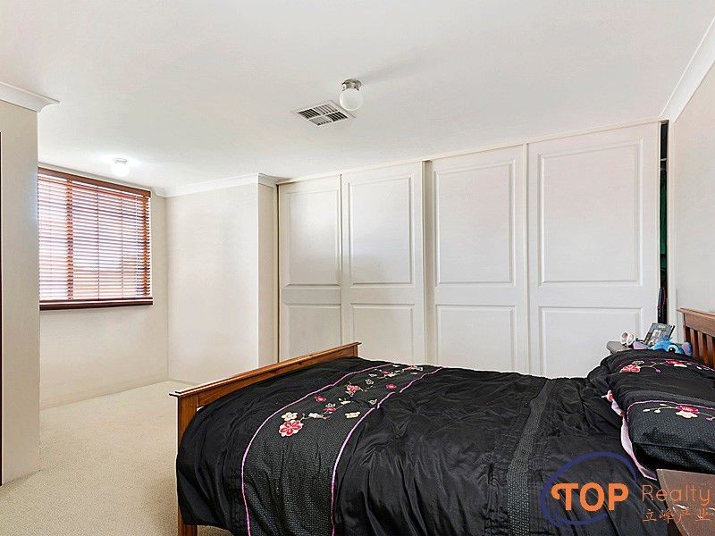 8 Paperbark Drive, Willetton WA 6155