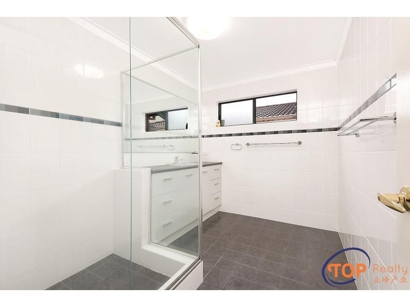 37 Sovereign Avenue, Willetton WA 6155