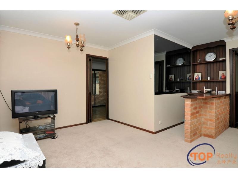 7 Sunbird Court, Willetton WA 6155