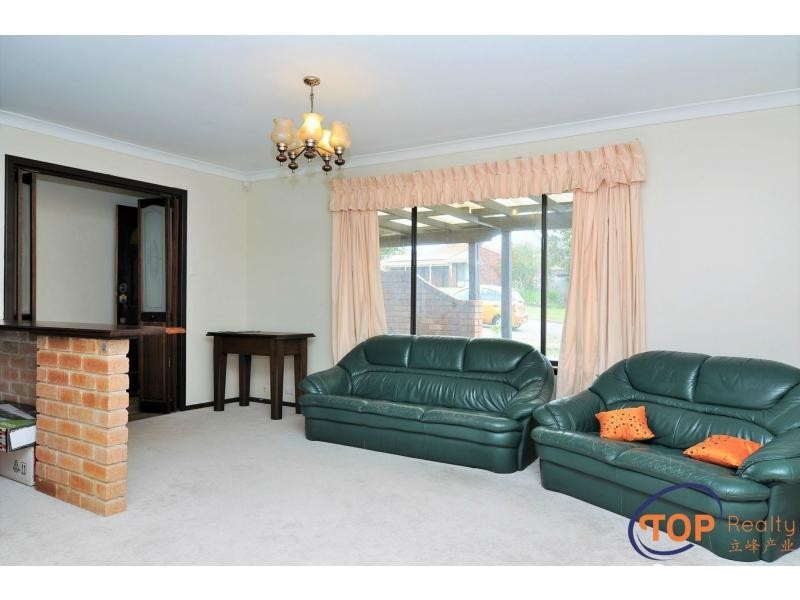 7 Sunbird Court, Willetton WA 6155