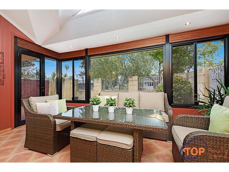 2/41 Mosaic Street East, Shelley WA 6148