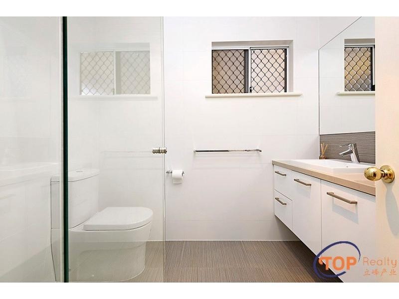 2/41 Mosaic Street East, Shelley WA 6148