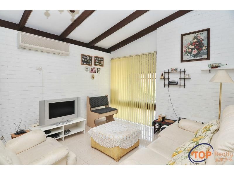 30 Pinetree Gully Road, Willetton WA 6155