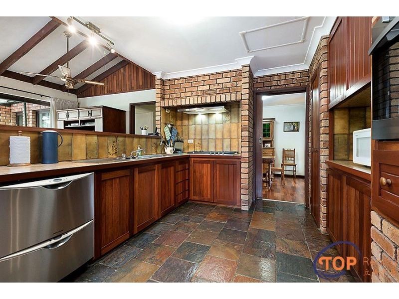 15 Rampart Way, Willetton WA 6155