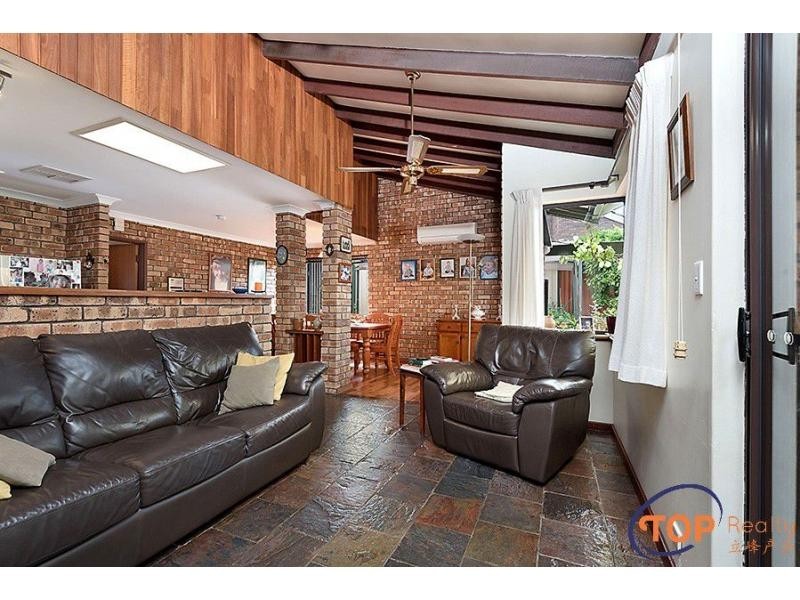 15 Rampart Way, Willetton WA 6155