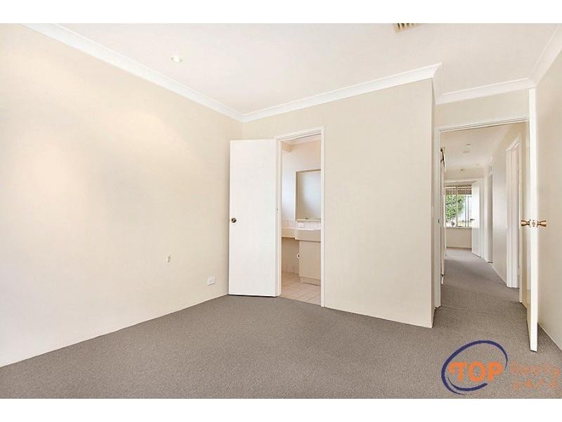 52B Hawford Way, Willetton WA 6155
