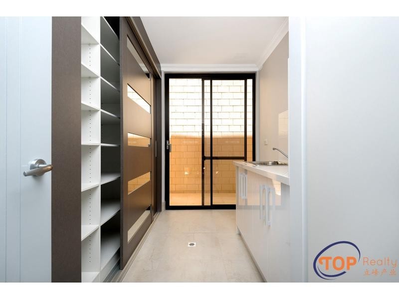 23 Parklands Square, Riverton WA 6148