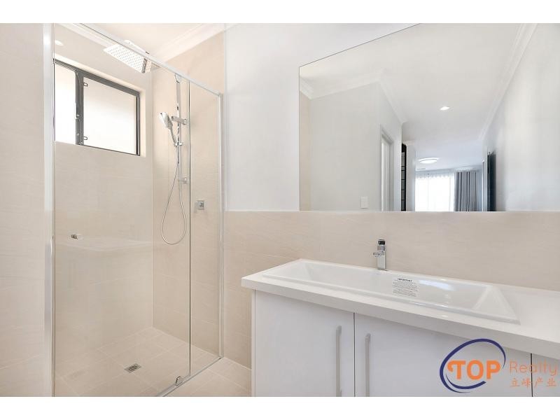 23 Parklands Square, Riverton WA 6148