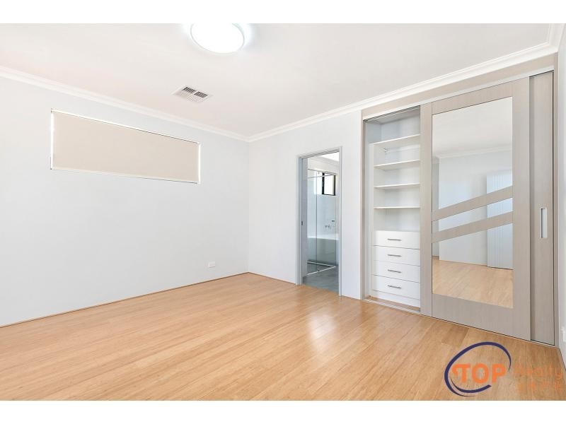 23 Parklands Square, Riverton WA 6148