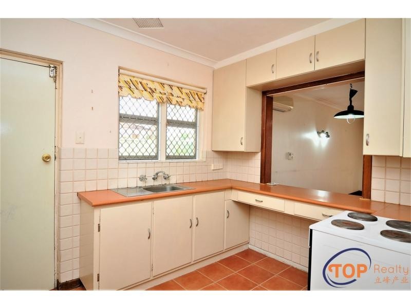 98 Station Street, East Cannington WA 6107