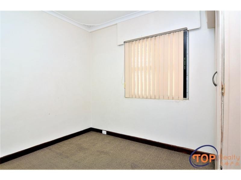 98 Station Street, East Cannington WA 6107