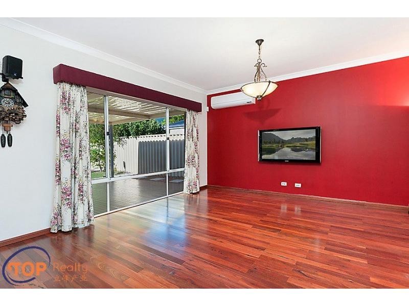 21 Acapulco Way, Southern River WA 6110