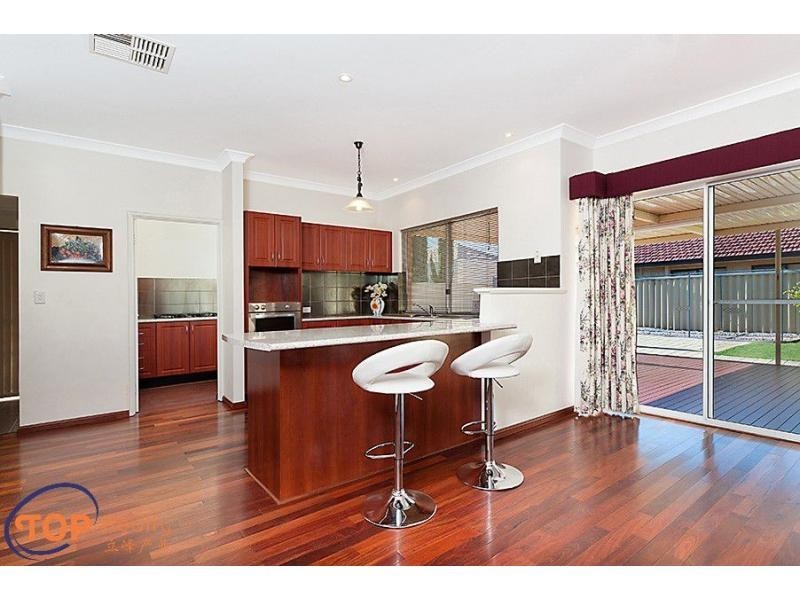 21 Acapulco Way, Southern River WA 6110