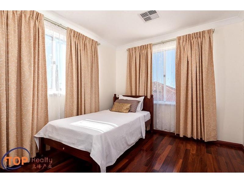 21 Acapulco Way, Southern River WA 6110