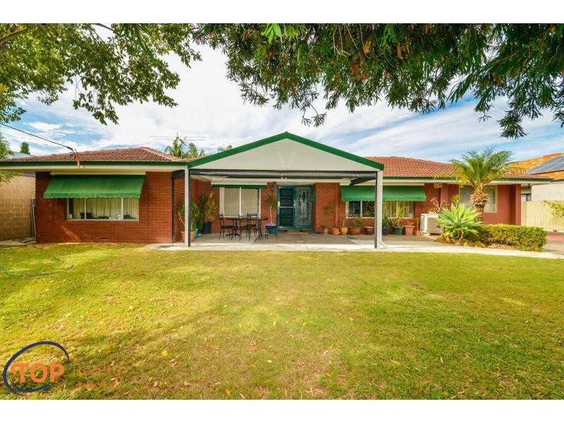 16 Vahland Avenue, Riverton WA 6148