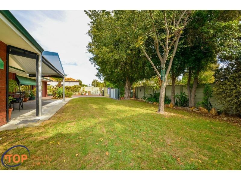 16 Vahland Avenue, Riverton WA 6148