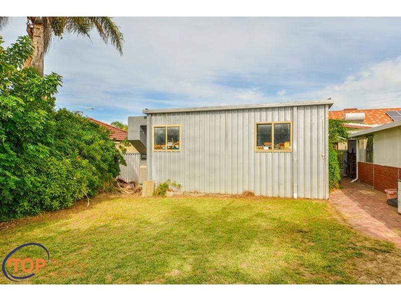 16 Vahland Avenue, Riverton WA 6148