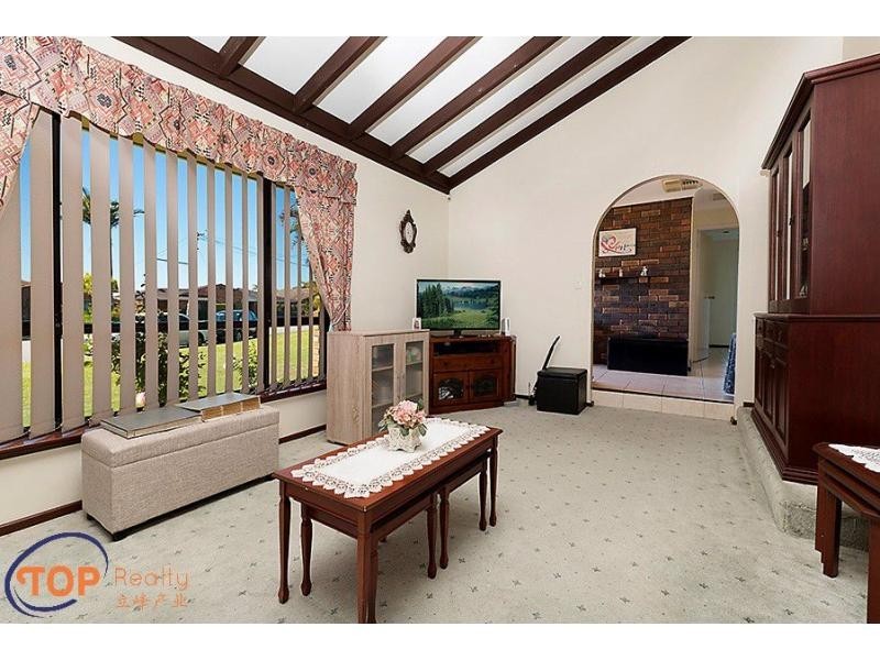 10 Shipton Place, Willetton WA 6155