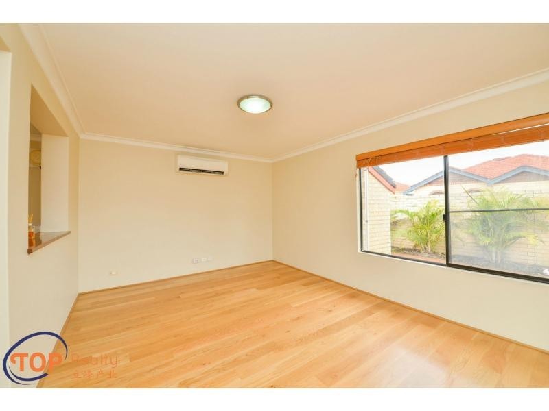 11 Lowry Street, Shelley WA 6148