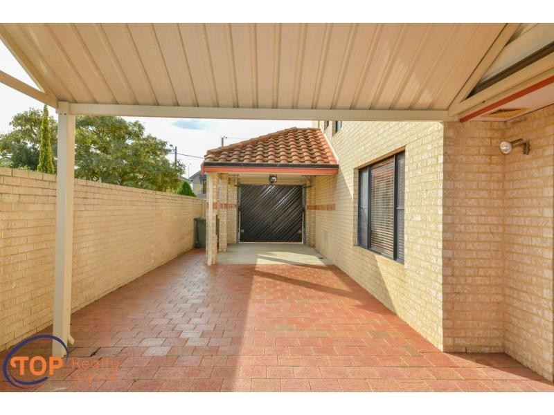 11 Lowry Street, Shelley WA 6148