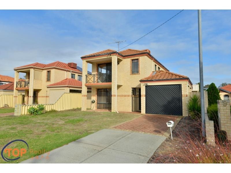 11 Lowry Street, Shelley WA 6148