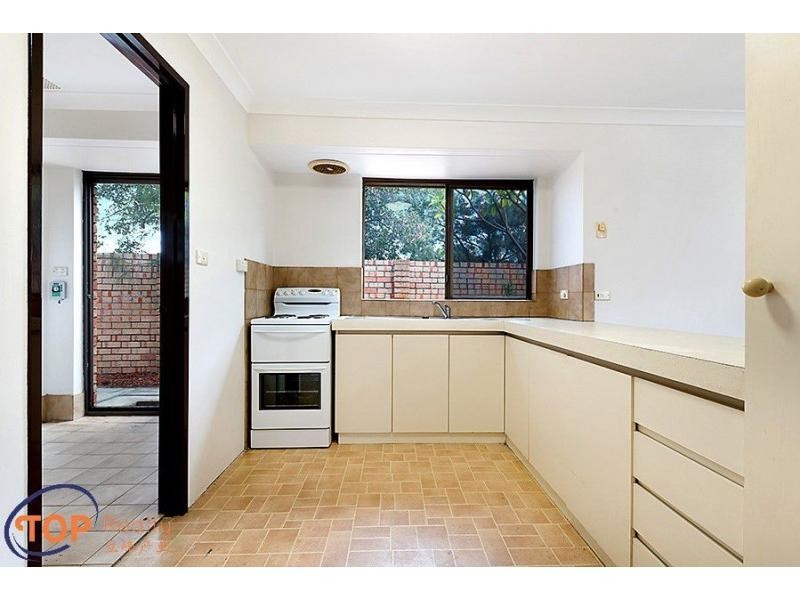 12/79 Barbican Street East, Shelley WA 6148