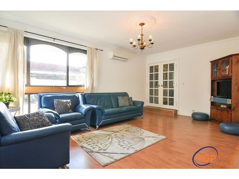 76 Burrendah Boulevard, Willetton WA 6155