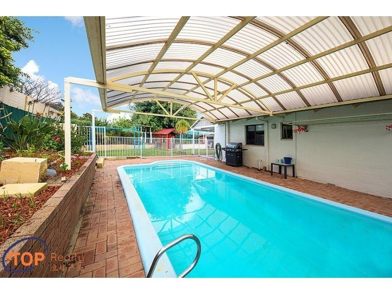 18 Darian Drive, Willetton WA 6155