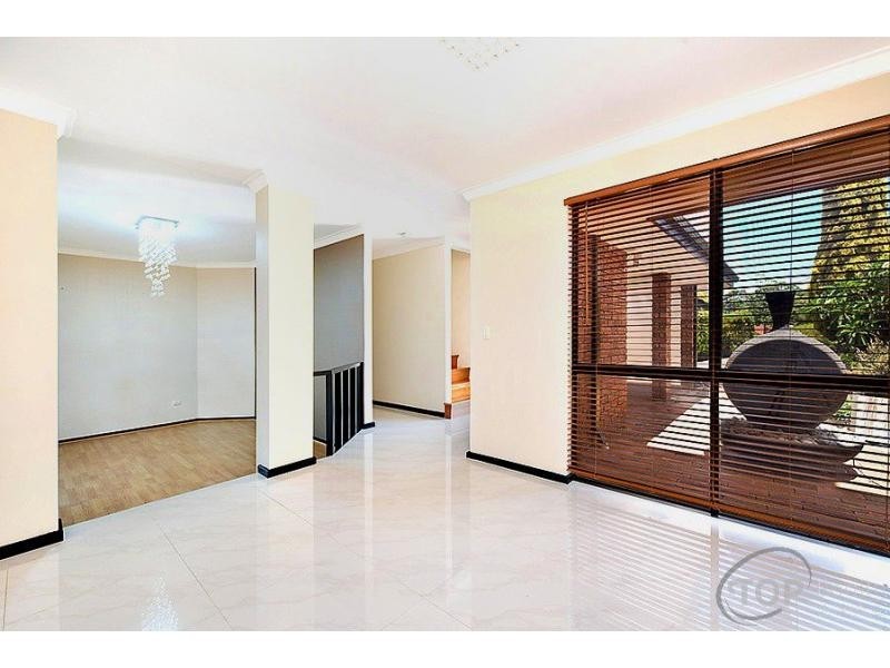 11 Braceby Close, Willetton WA 6155