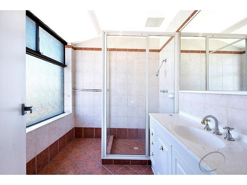 11 Braceby Close, Willetton WA 6155