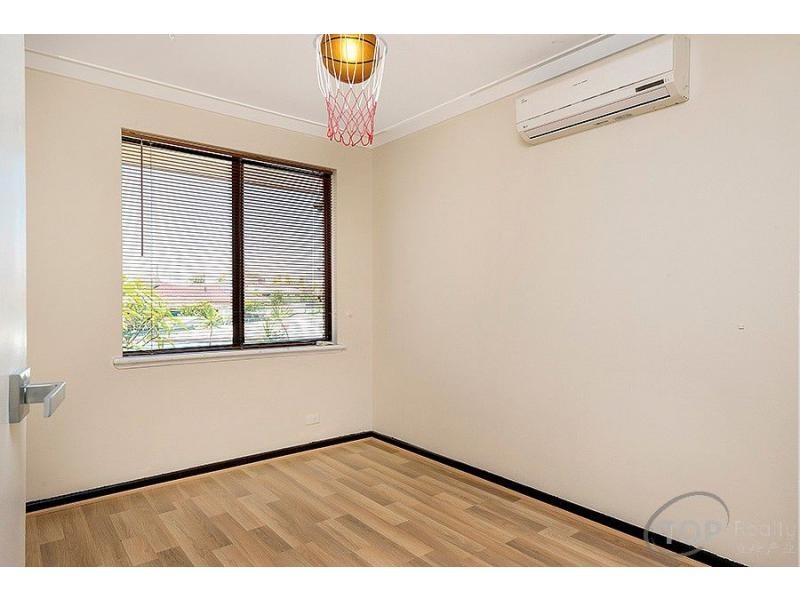 11 Braceby Close, Willetton WA 6155
