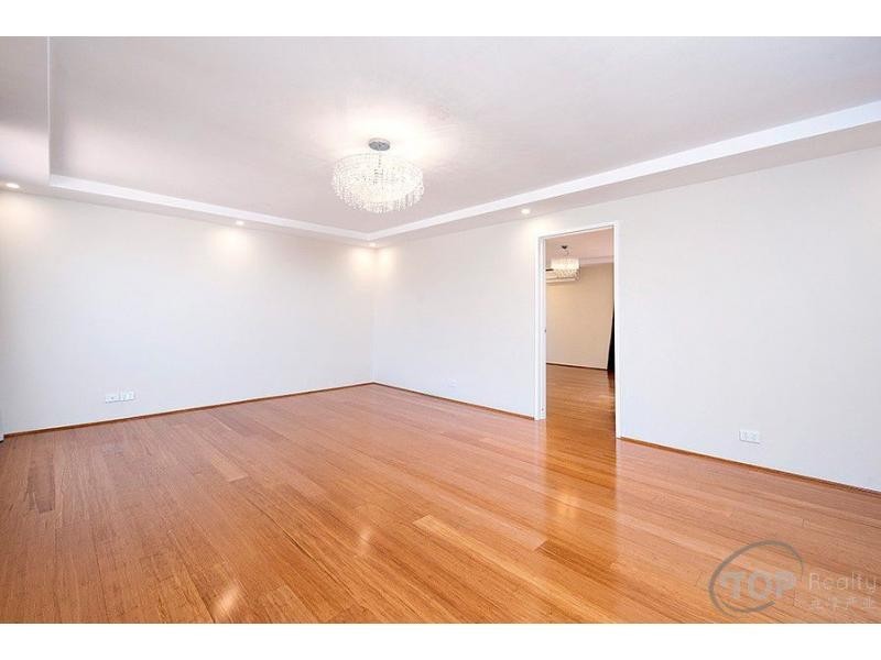 11 Braceby Close, Willetton WA 6155