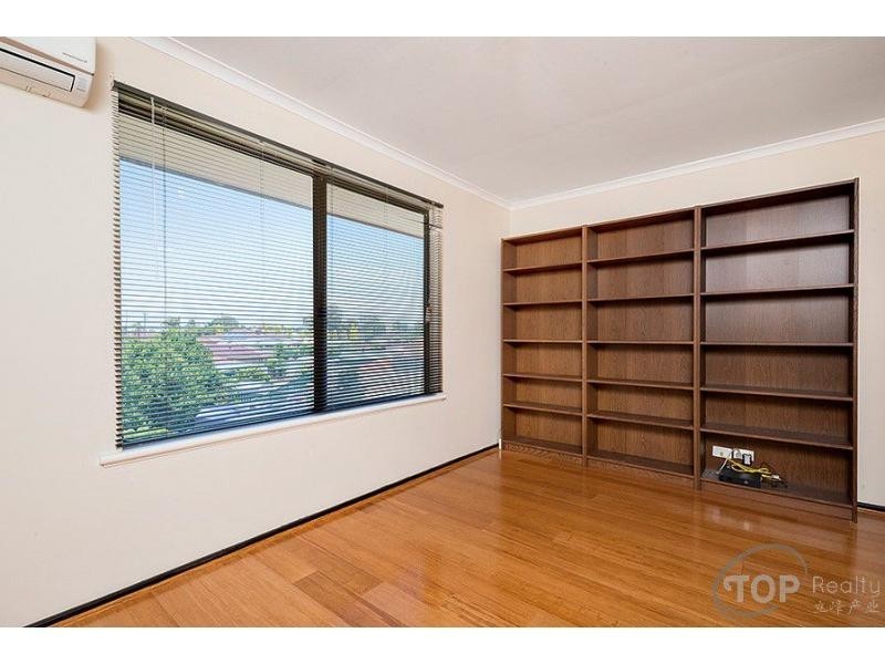 11 Braceby Close, Willetton WA 6155