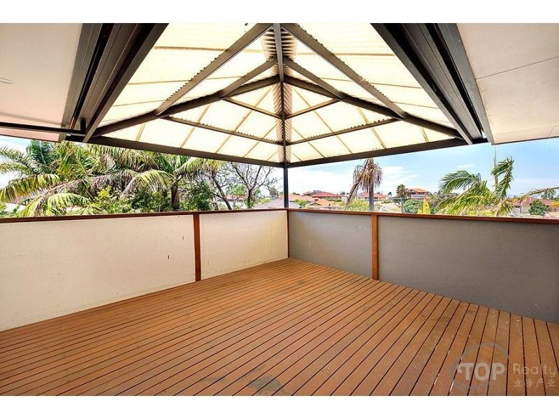 11 Braceby Close, Willetton WA 6155